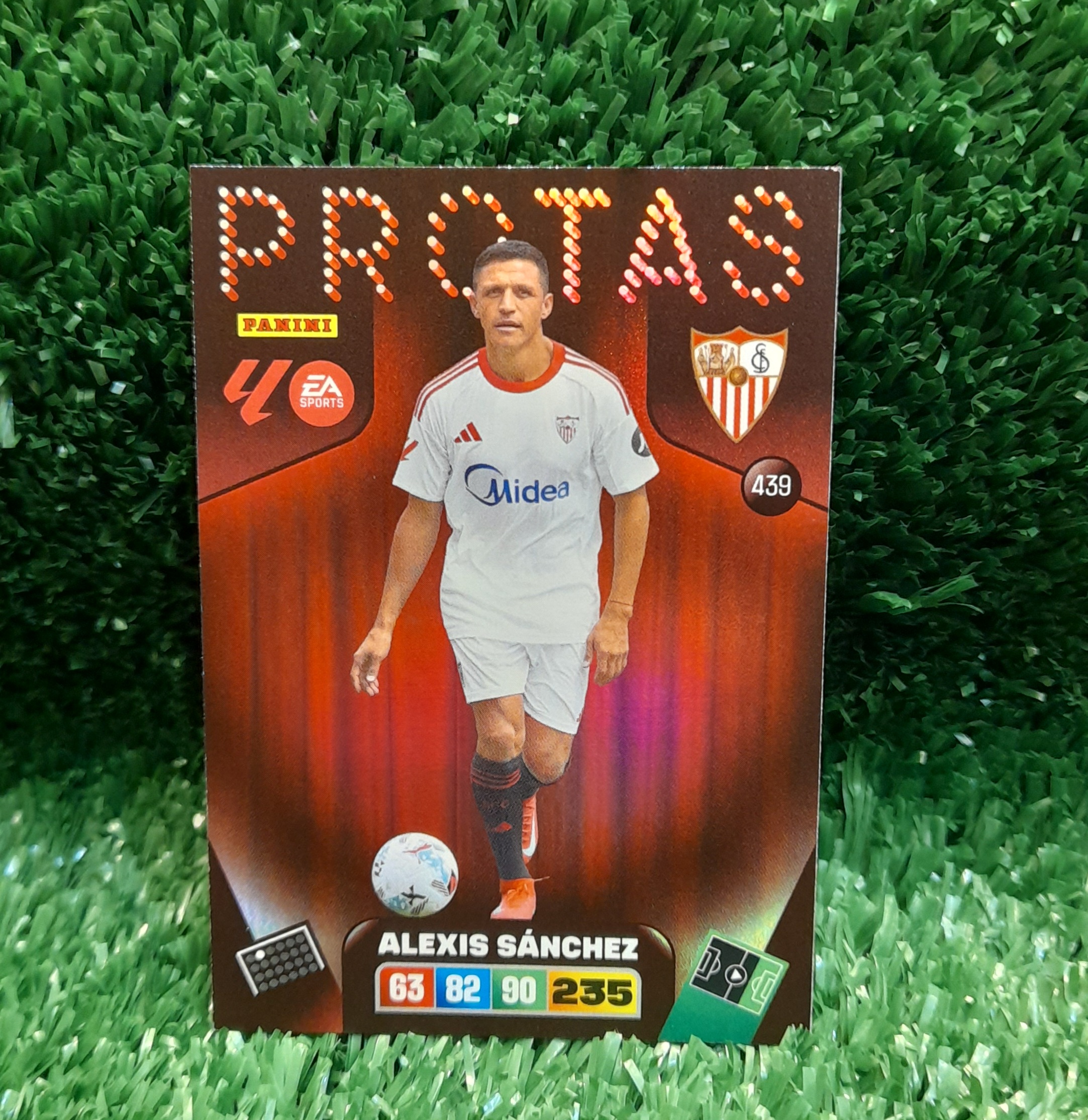 Carta Alexis Sanchez Sevilla Liga Española 25-26 Panini PROTAS