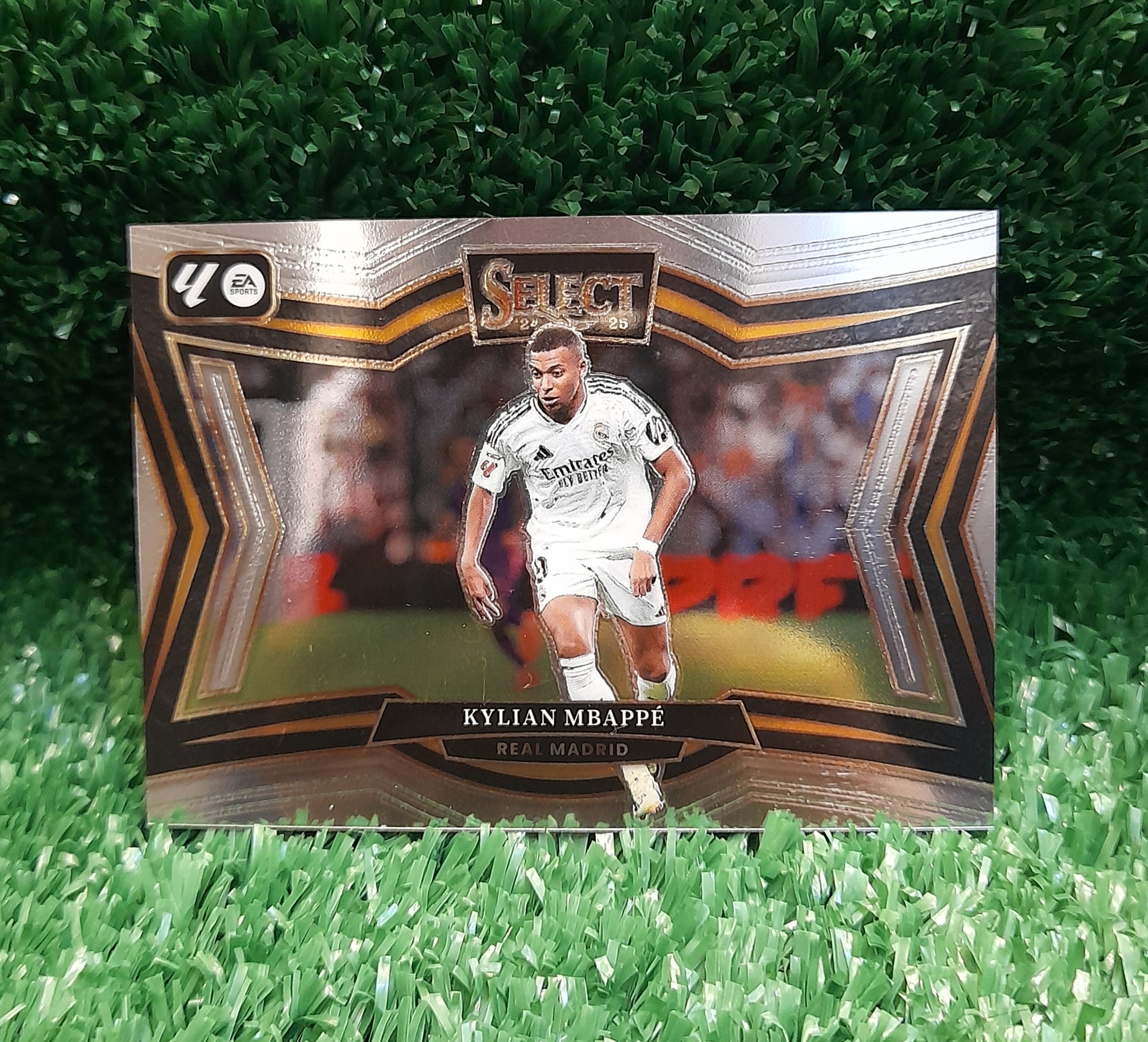 Carta Kylian Mbappe Real Madrid Panini Select 24-25