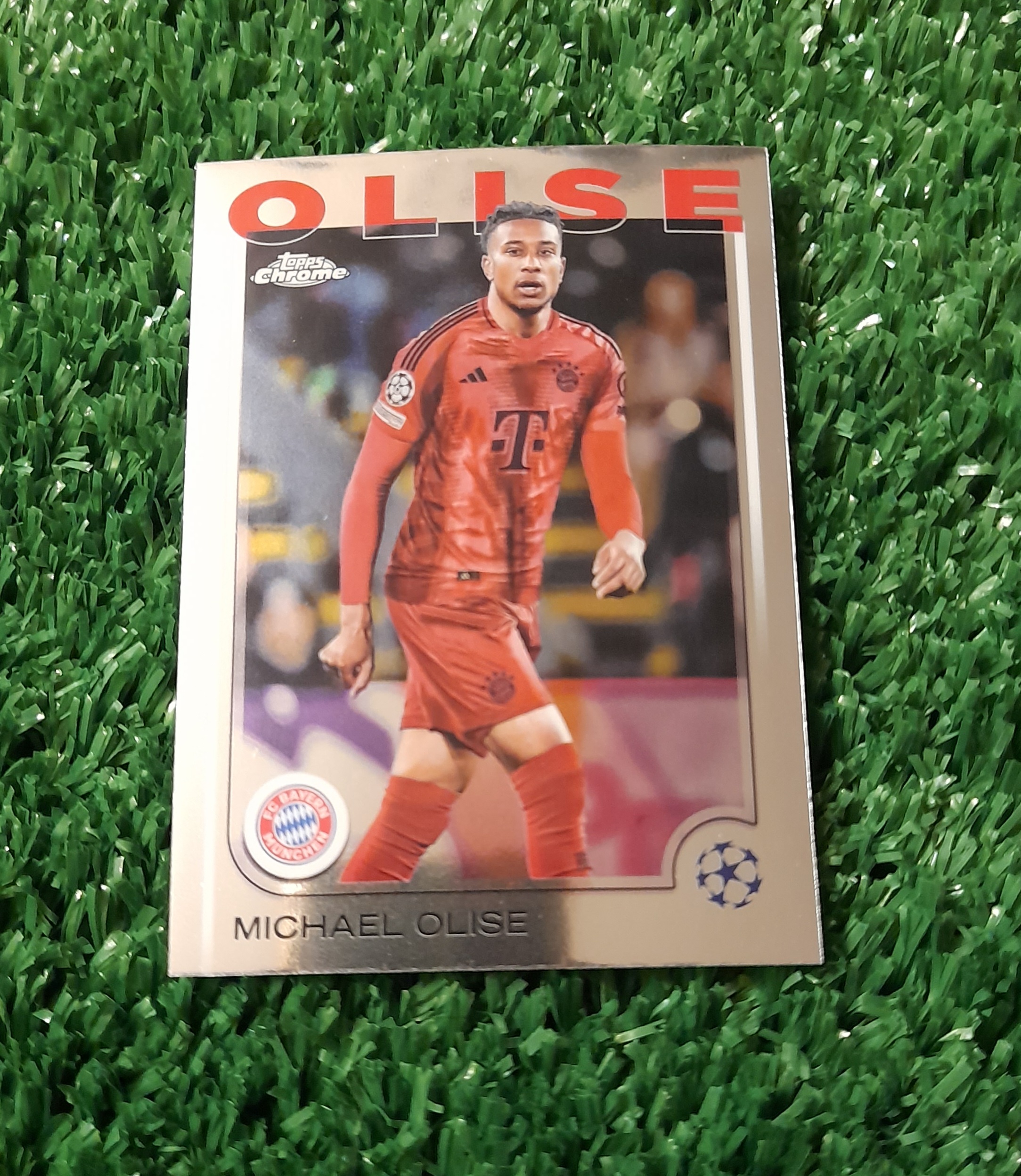 Carta Michael Olise Bayern Munchen Topps Chrome refractor