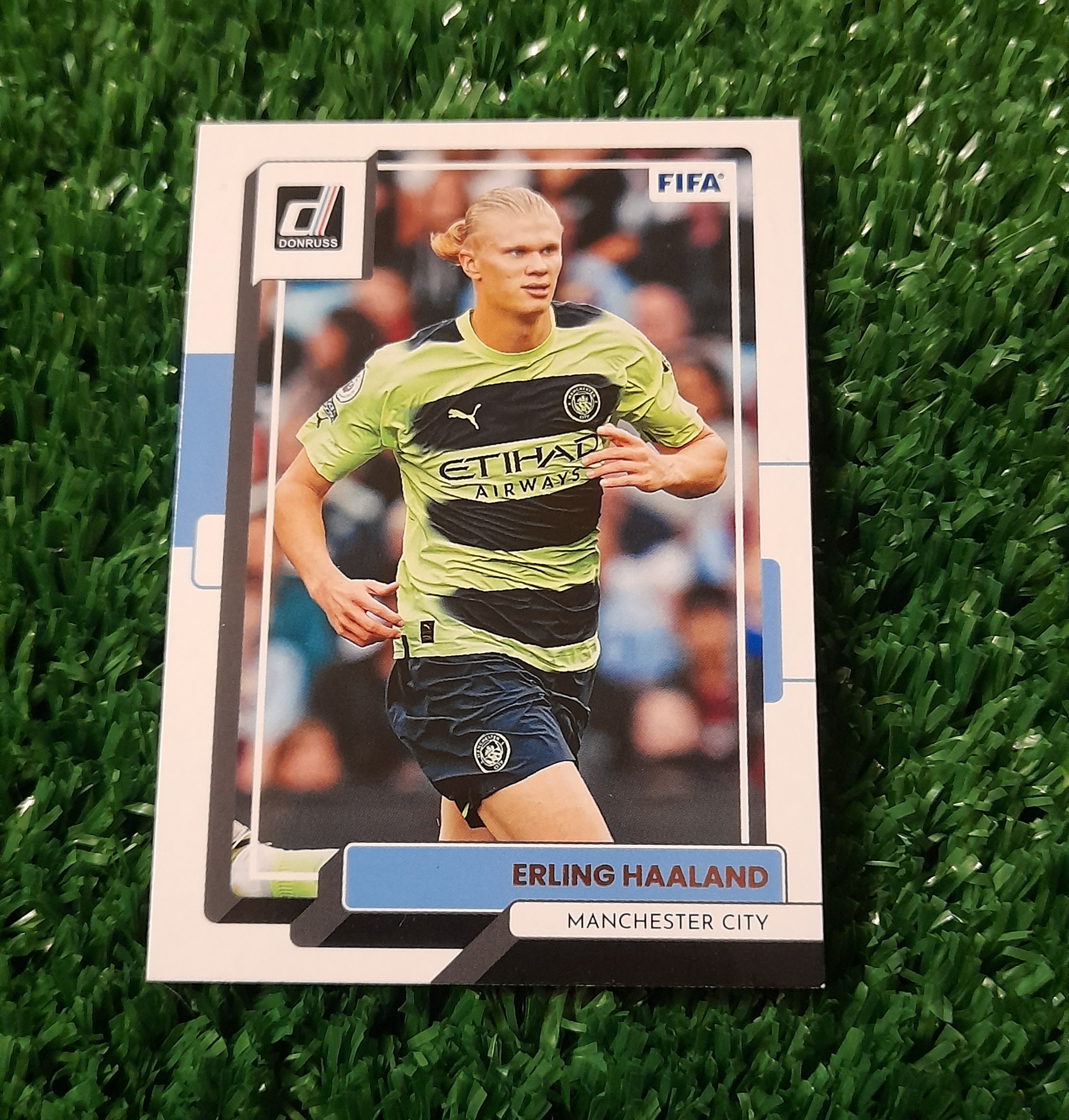Carta Erling Haaland Manchester City Donruss 22-23 Panini BASE