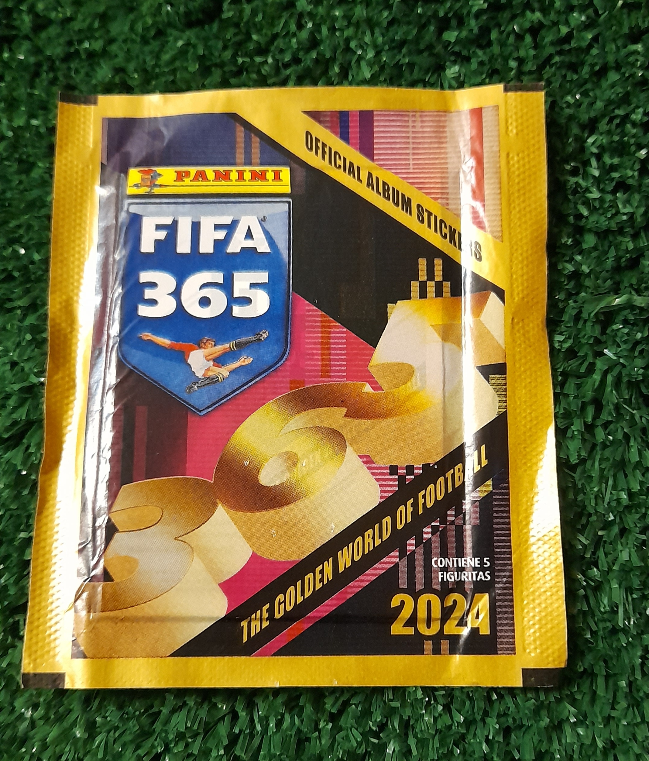 Sobre sellado Fifa 365 año 2024 Panini