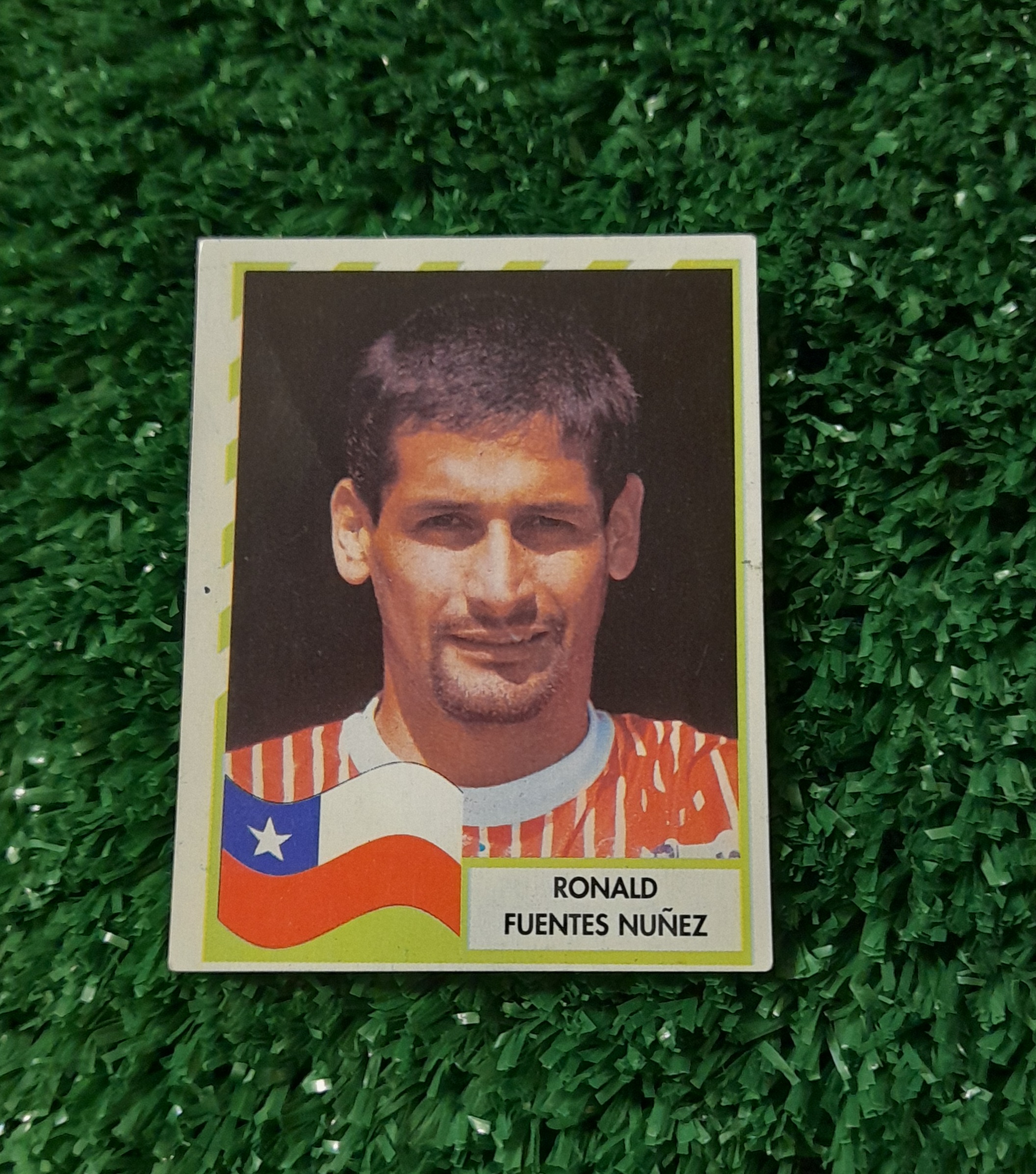 Lamina Ronald Fuentes Chile Copa America 1995 Panini #111