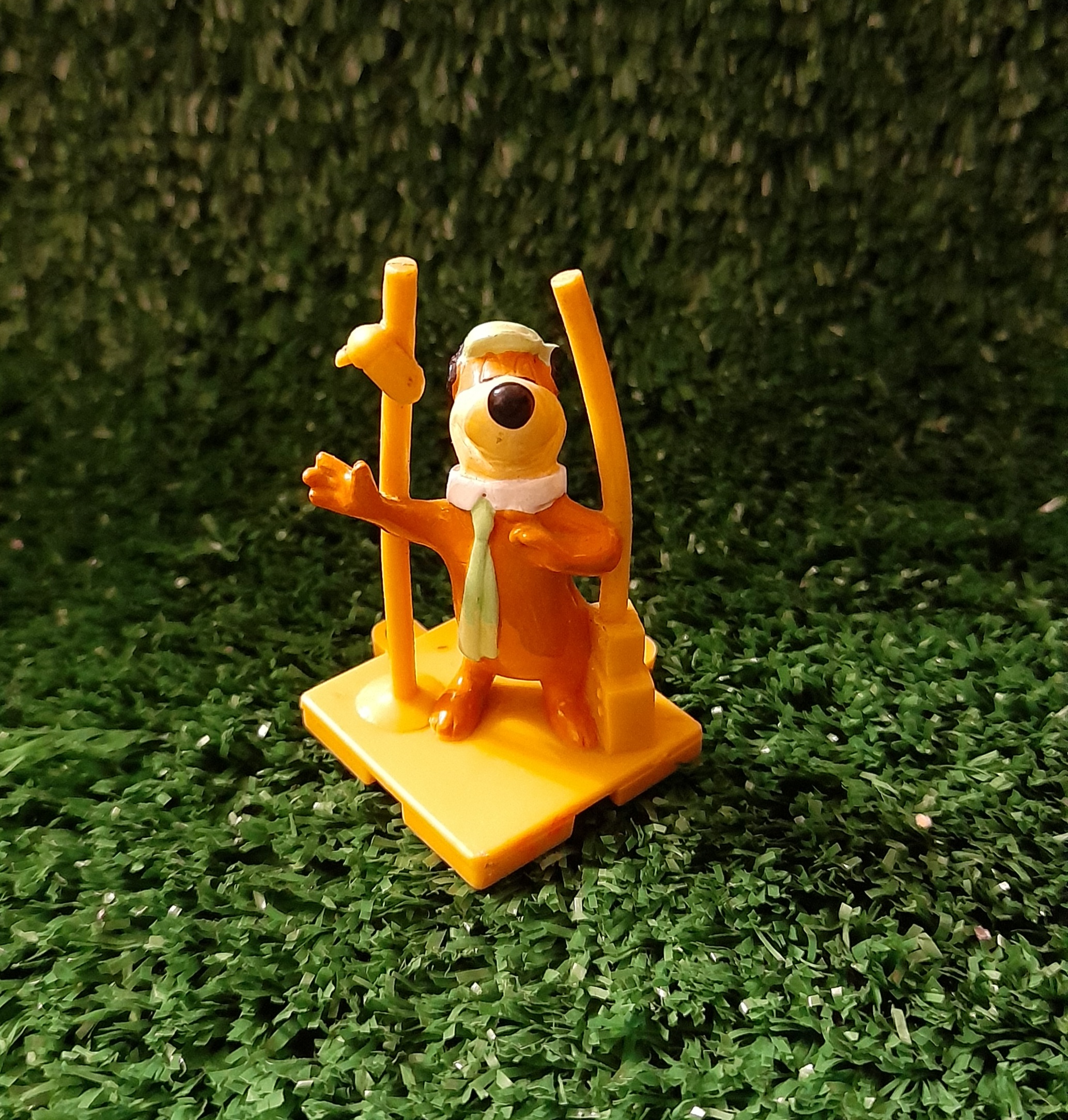 Figura Oso Yogui Musico Hanna Barbera