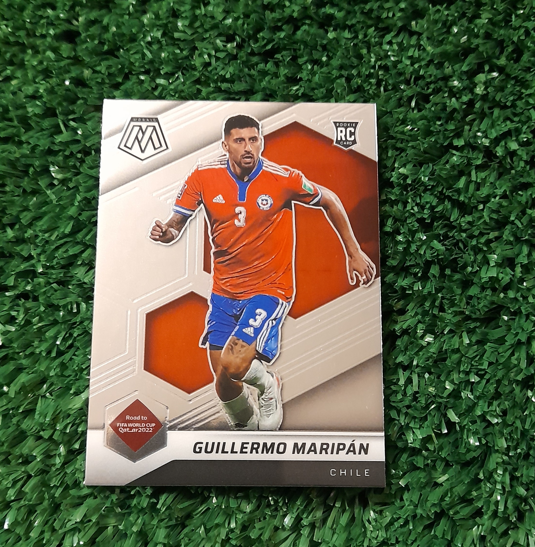 Carta Guillermo Maripan Chile Mosaic Road to Qatar Topps #