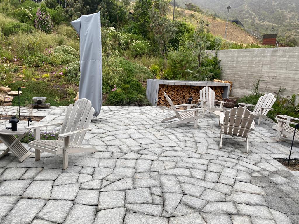 Trabajo en piedra Zapallar y Cachagua 