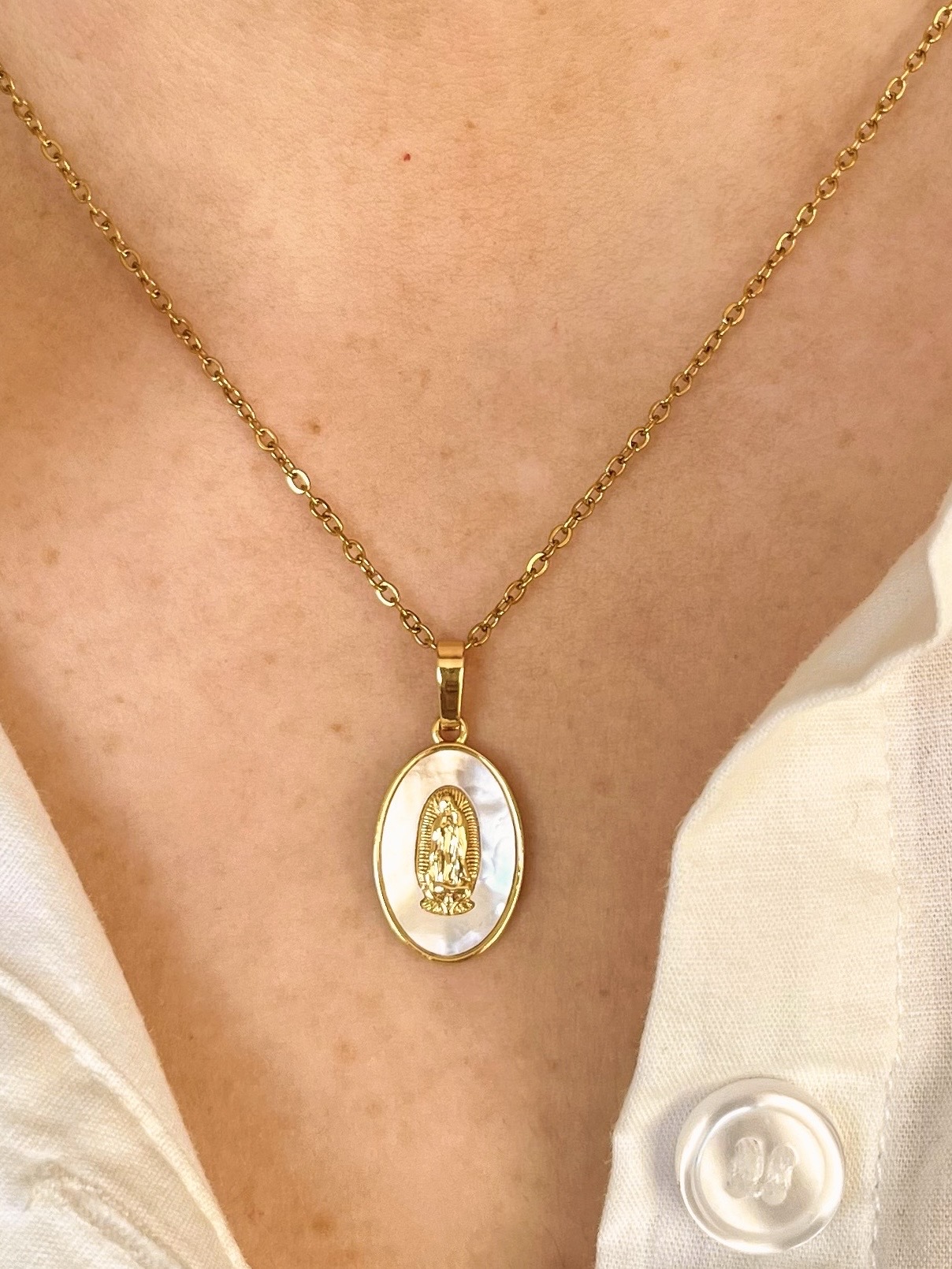 Collar Virgen Guadalupe Oro