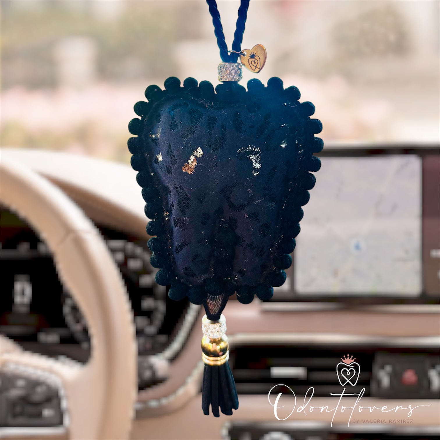 Muelita decorativa auto - Negro 