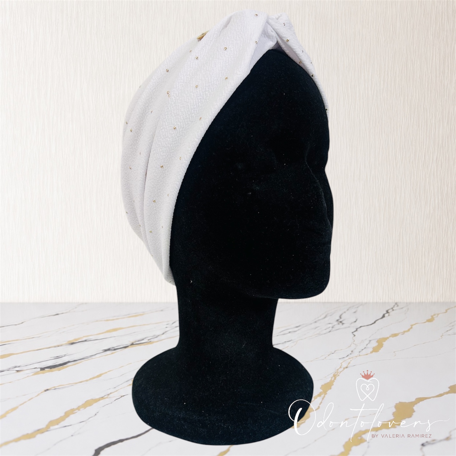 Turbante tachas blanco 