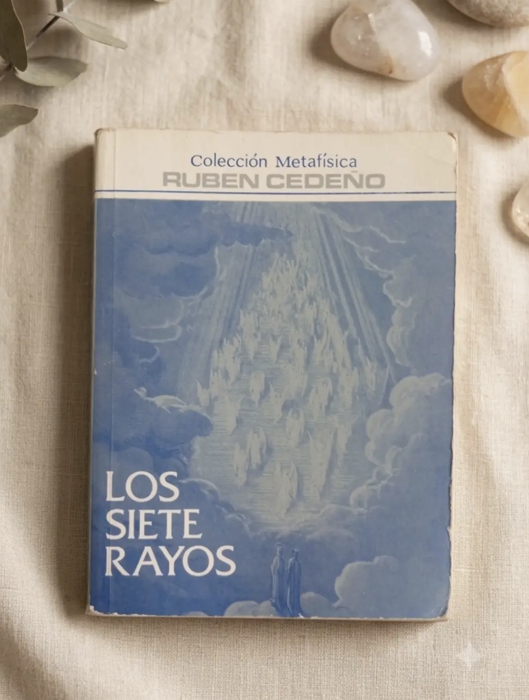 Los siete rayos / Rubén Cedeño