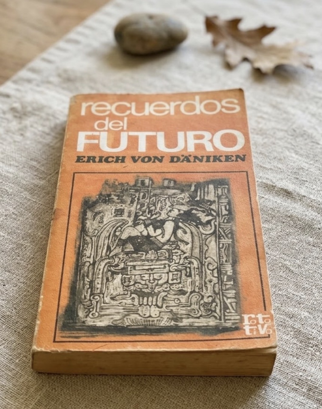 Recuerdos del futuro / Érich von Daniken