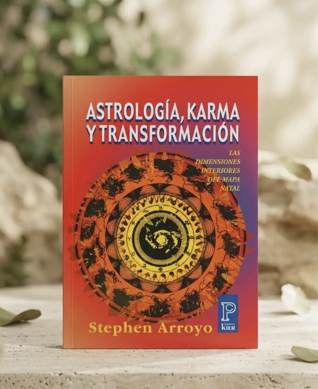 Astrología, karma y transformación / Stephan Arroyo