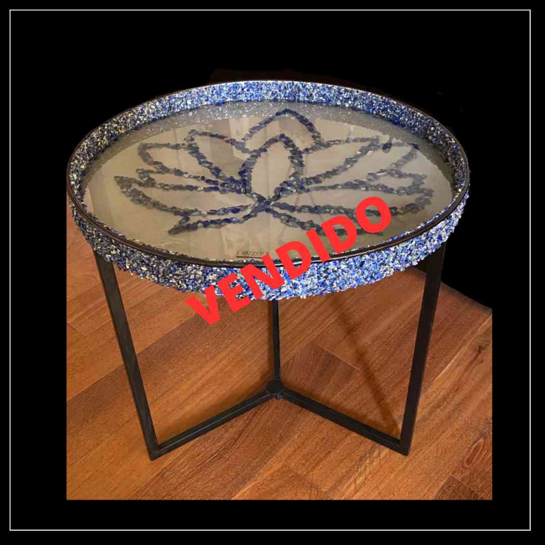 MESA LATERAL CON LAPISLÁZULI 