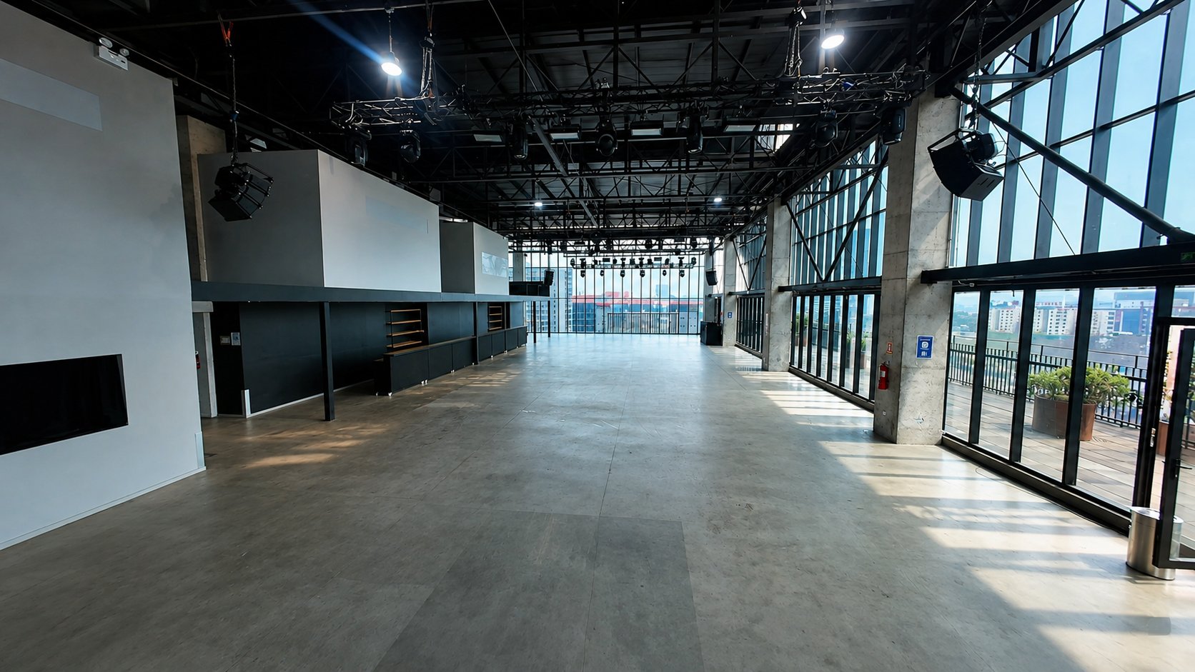 Salón de Santiago Sky