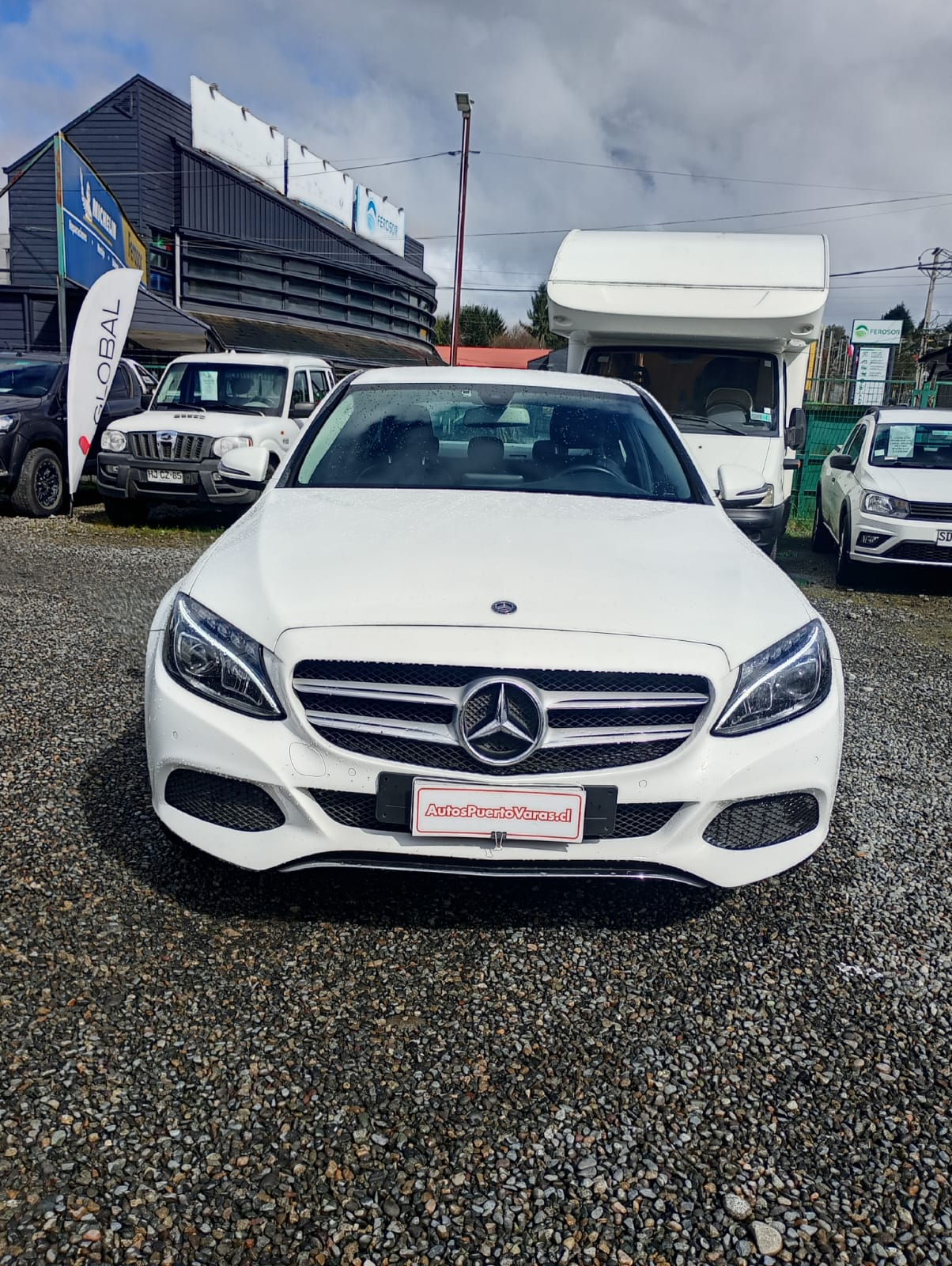 MERCEDES-BENZ C-180  2019