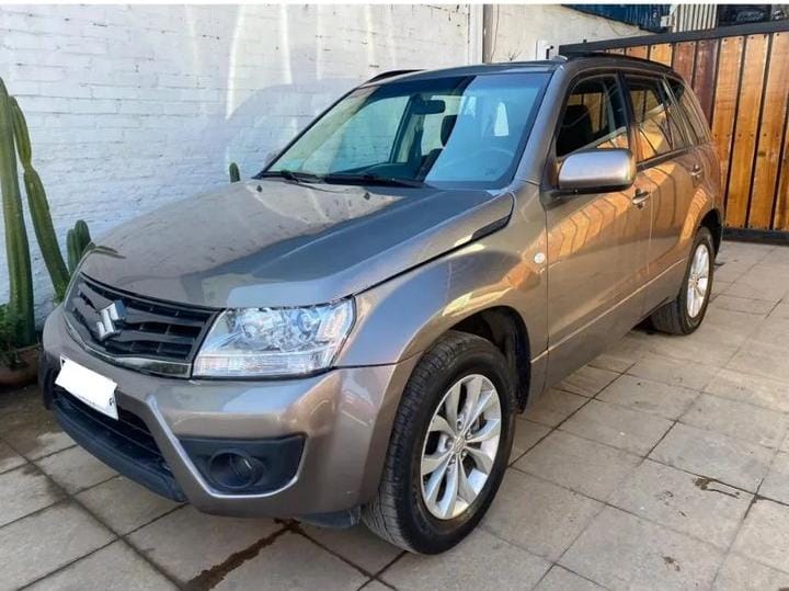 SUZUKI GRAND NOMADE 2013
