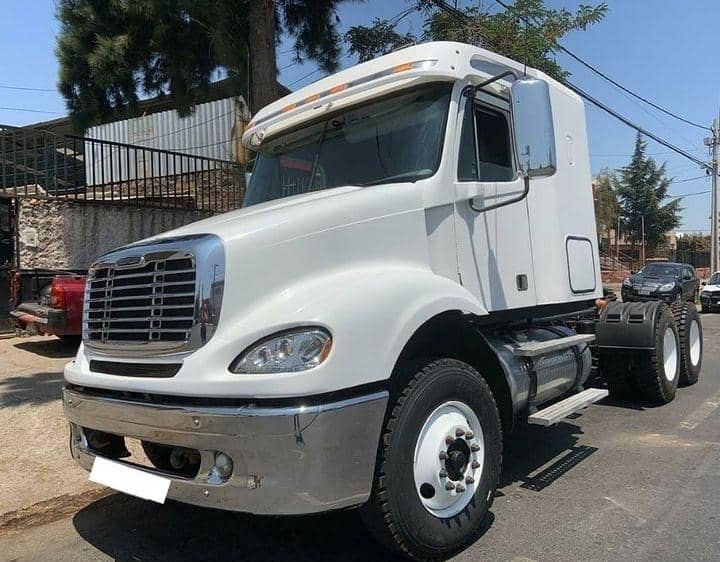 FREIGHTLINE CL 112 2014