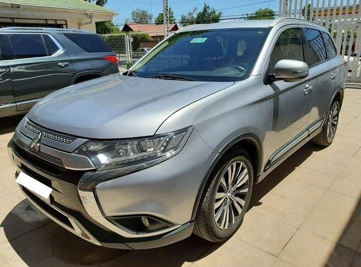 MITSUBISHI OUTLANDER 4x4 2.8 2018