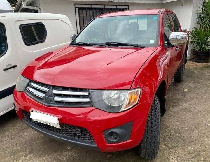 MITSUBISHI L200 KATANA CRM 4x4 2.5 2014