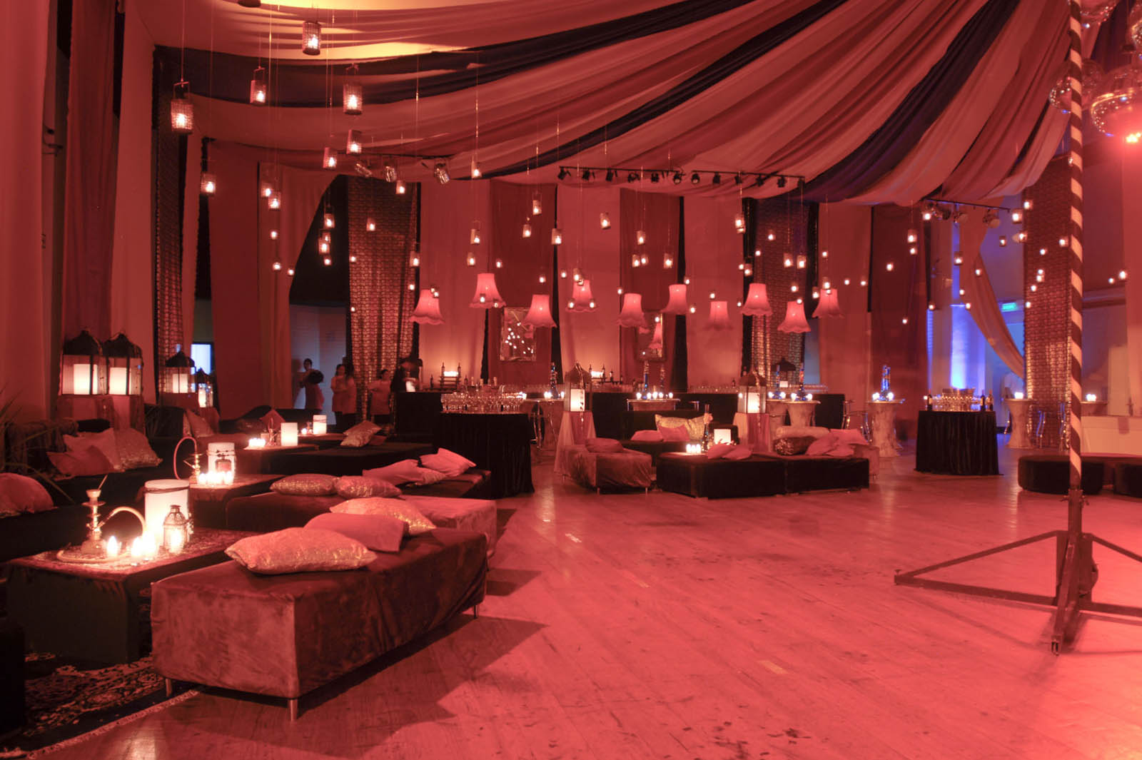 Lounge ambientado para evento