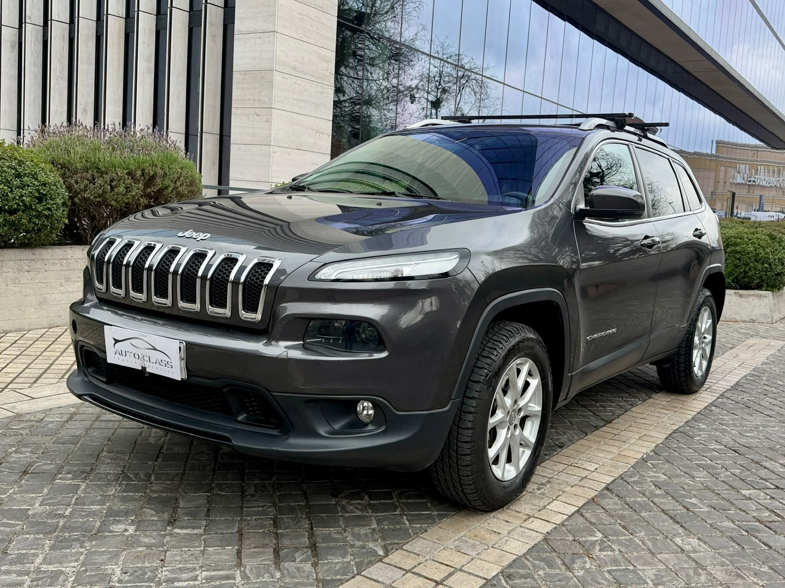 Jeep Cherokee 2.4 LONGITUDE 4X4 AT 2017