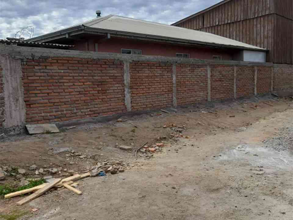 Muro ladrillos 30 mt 