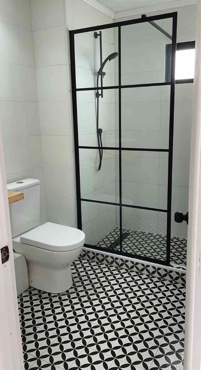 Baño 2 x3 porcelanato